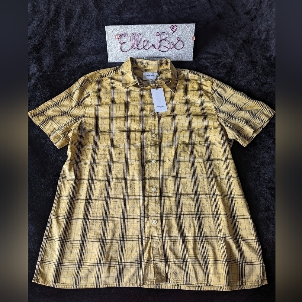 Mens Short Sleeve Button Down L